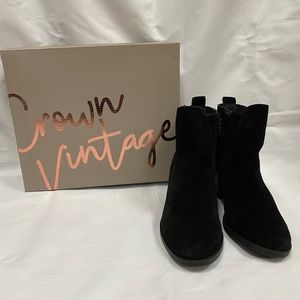 Crown Vintage Cindy Black Booties Size 7.5